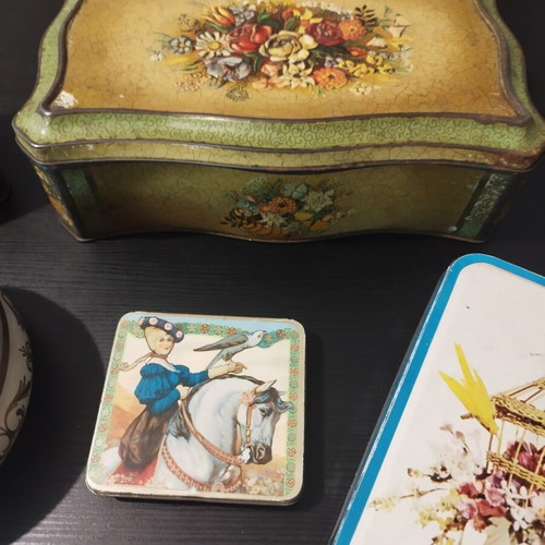 Metal Boxes Set of 5 used, 60s 70s designs