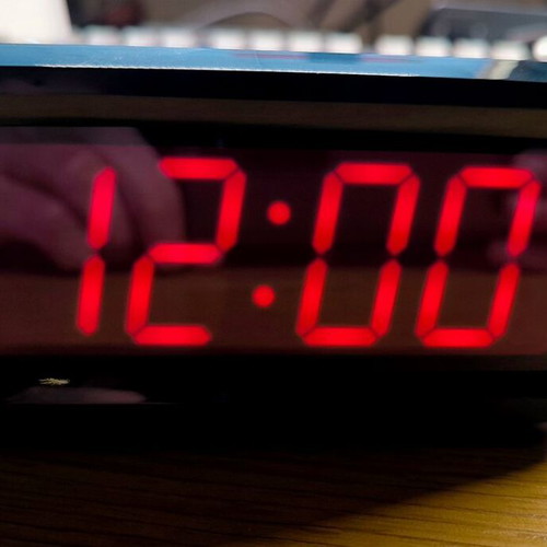 Ψηφιακό ξυπνητήρι με οθόνη LED 1,2 ιντσών, λειτουργία με μπαταρίες
