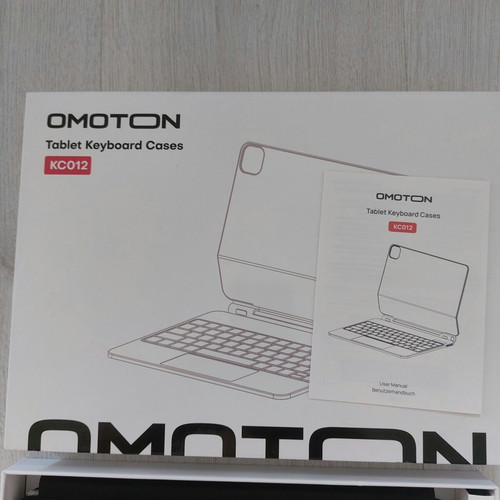 Omoton KC012 Magnetic Case with Keyboard and Touchpad for iPad Pro 11" M4 New