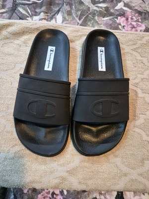 Champion black sandals size 38 like new