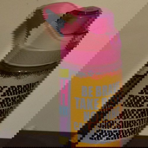 αχρησιμοποίητο όμορφο παγουρίνο μικρό