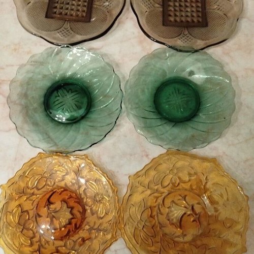 Depression glass dessert plates set of 6, like new