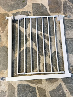 Security gate for babies like new