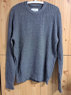 Hollister men's wool sweater, grey, embossed design, size L