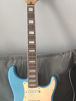 Fender Squier 40th Anniversary Stratocaster Gold Edition Lake Placid Blue σαν καινούργιο