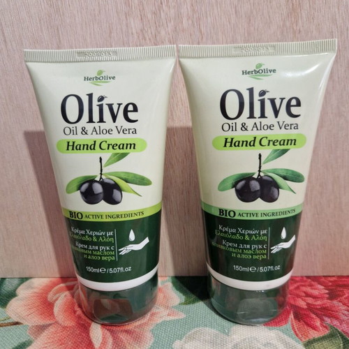 Oil and Aloe Vera hand creams set new, 150 ml each