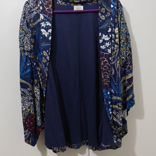 Zara kimono blue multicolor like new with long sleeve size S