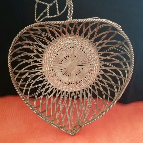 Silver-plated basket like new, woven metal mesh in silver color