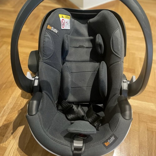 BeSafe iZi Go Modular X2 i-Size car seat like new