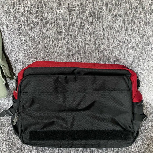Laptop bag red-black two-tone like new