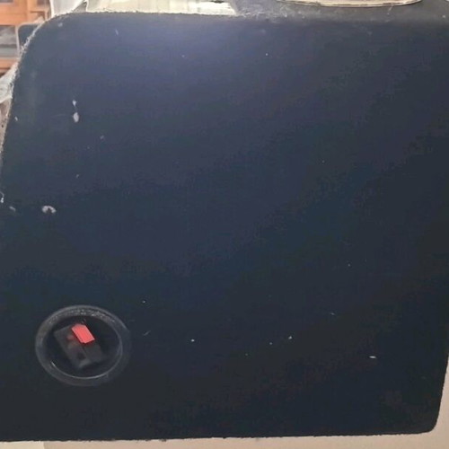 Toxic 2 x 8 inch subwoofer 600 watt car use like new