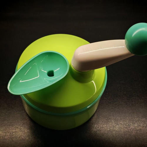 Tupperware Quick Chef 1.5L Manual Chopper new