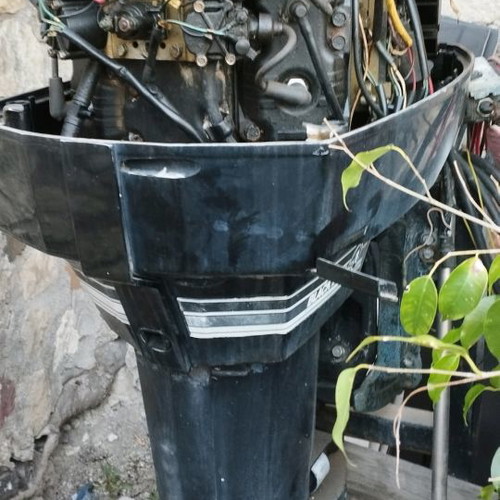 Mercury 135 Elpto Black Max V6 δίχρονη εξωλέμβια μηχανή μεταχειρισμένη 1996