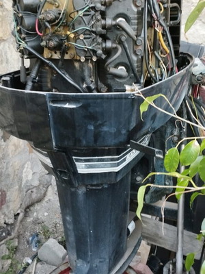 Mercury 135 Elpto Black Max V6 δίχρονη εξωλέμβια μηχανή μεταχειρισμένη 1996