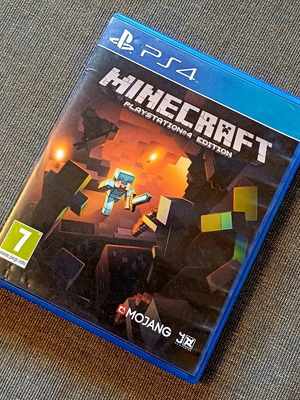 Minecraft Playstation 4 Edition used in excellent condition