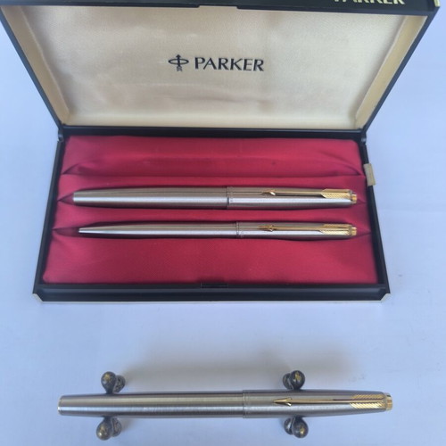 Parker 61 Flighter pen set made in England, stainless steel