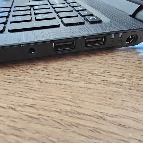 Acer Aspire 3 A315-53 laptop used, keyboard not working