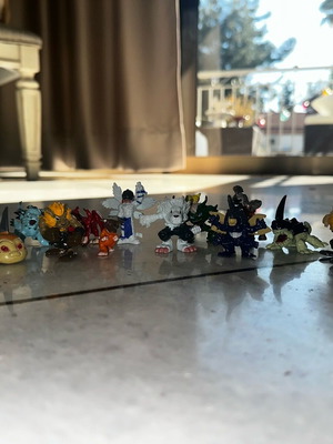 Φιγούρες Digimon μεταχειρισμένες