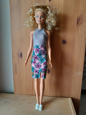 Barbie fashionista 70 σαν καινούργιο χωρίς κουτί