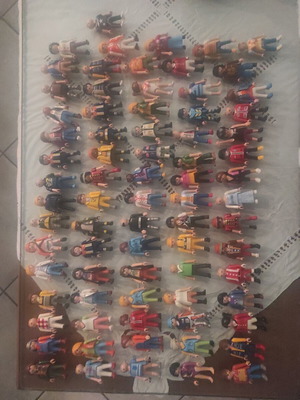 Playmobil collection of 76 figures like new