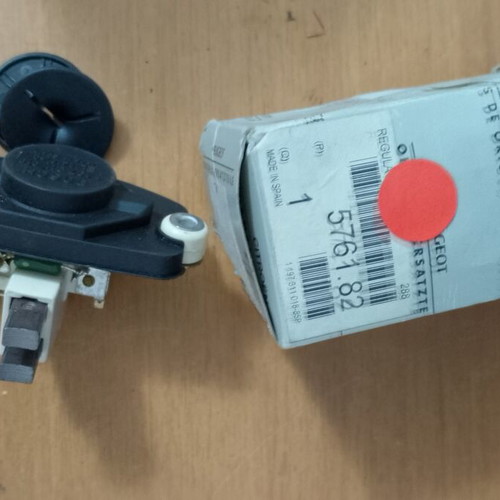 Peugeot 205 305 309 405 J5 Alternator Regulator 5761.82 New Genuine