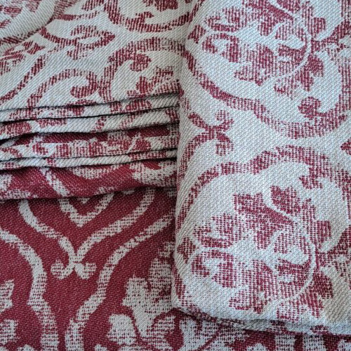 Throws and cushions new, 2 throws 160×180 and 5 cushions
