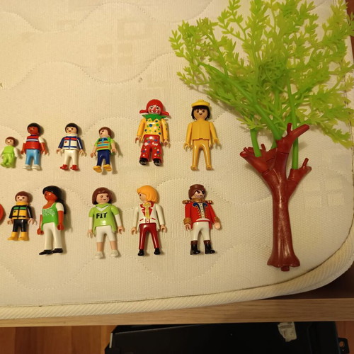 Φιγούρες Playmobil σαν καινούργιες, πακέτο 19 με αξεσουάρ και αστυνομική μηχανή