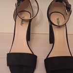 Black sandals with ankle strap size 39 like new, 10 cm heel