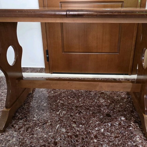 Wooden extendable table used with 33 cm extension