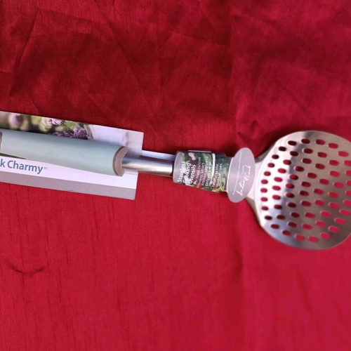 Perforated spoon made of stainless steel new