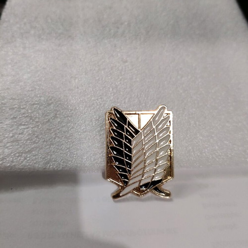 Attack on Titan Pin Scouting Corps new, black on gold background