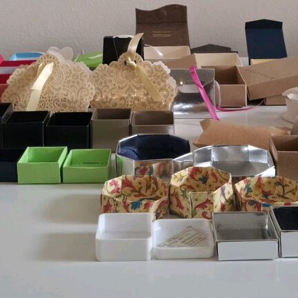Gift packaging boxes like new