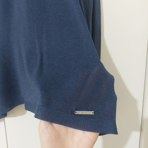 Blouse with lace on back, like new, blue, one size