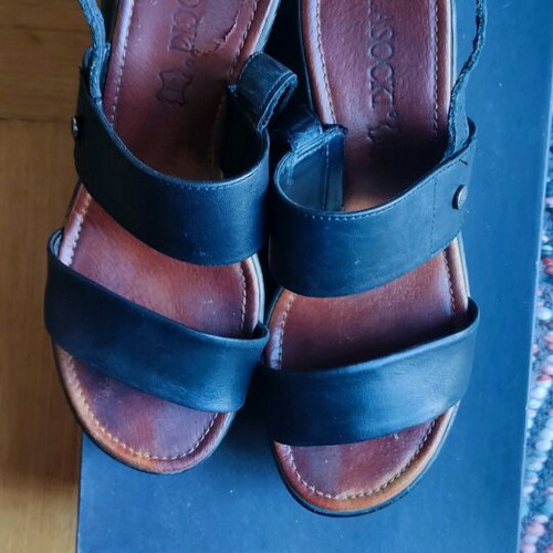 Lasocki Black Platforms size 36 like new