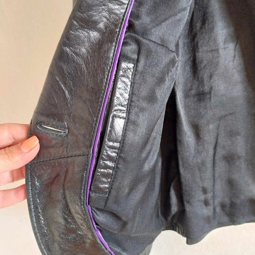 Vintage women's short leather jacket MISSION size L like new, black