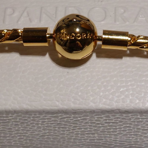 Pandora bracelet new, gold color, sizes 17 and 18 cm