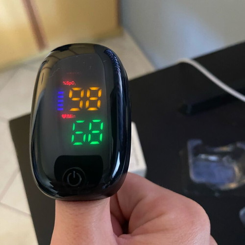 SpO2 Oximeter and Pulse Meter New