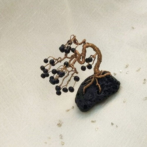 Wire bonsai tree with volcanic lava stone new