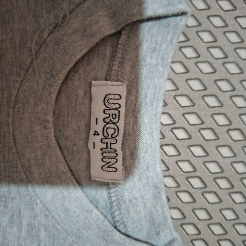 Grey T-shirt for 4-year-old boy like new, size 104 cm
