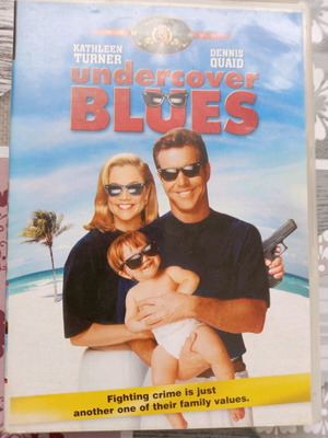 Undercover Blues (1993)