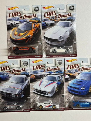 Hot Wheels Cars & Donuts set like new