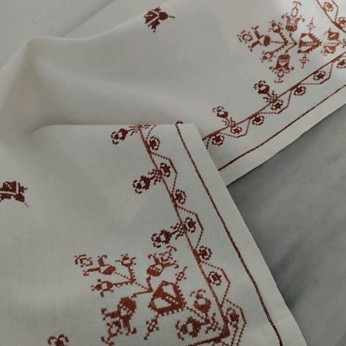 Old embroidered tablecloth like new 63x63 cm, monochrome