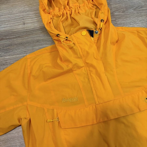 Bergans of Norway Cecilie Microlight Anorak 2025 jacket, like new, size M, yellow