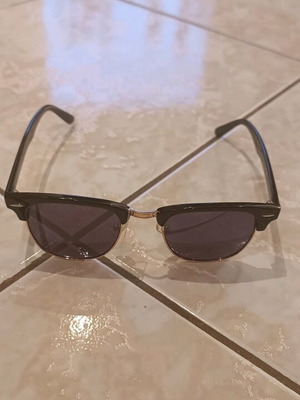 Sunglasses like new, black