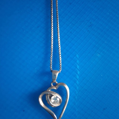 925 Silver Necklace Chain with Heart Pendant like new