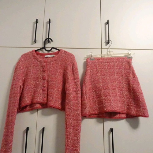 Zara pink set pullover and skirt new