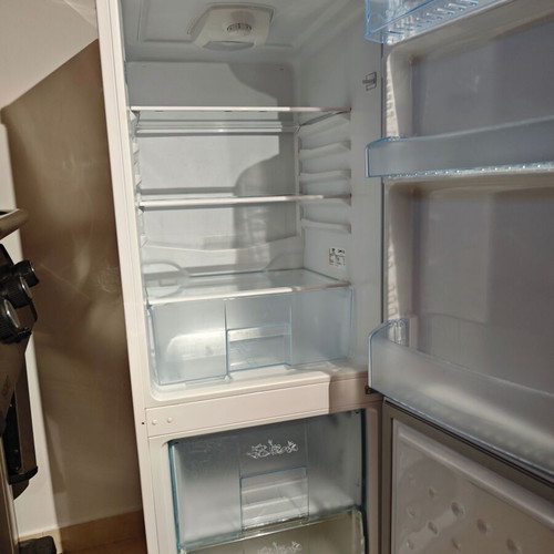 Beko medium category refrigerator, class A