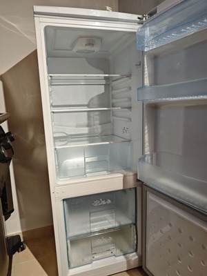Beko medium category refrigerator, class A