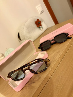 AV Sunglasses set new, multicolor