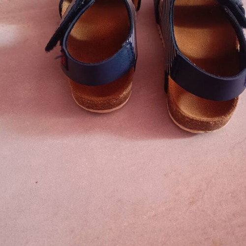 Garvalin boys' sandals used size 25 blue with pirate design